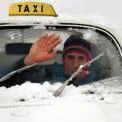 Негода у столиці спричинила дефіцит таксі та зростання цін