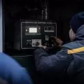 Більше світла в будинках киян: мобільні бригади ДСНС підключають київські висотки до генераторів