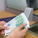 Курс валют у столиці: на яких станціях метро зараз вигідніше міняти долари й євро