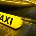 Таксі в комендантську годину: Bolt, Uklon та Uber офіційно повертаються до цілодобового графіка