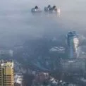 Київ у туманній пастці: видимість різко погіршилась, фіксують забруднення повітря