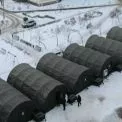 Київ реагує на кризу: на Троєщині запрацювали намети для обігріву та підзарядки