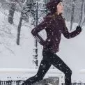 Спорт без світла: як кияни тренуються на вулиці під час блекауту