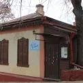 Жодної забудови і демонтажу: у КМДА пояснили, що відбувається з будинком на Андріївському узвозі