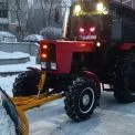 Київ чистять від снігу та ожеледиці: на вулицях працюють 230 одиниць спецтехніки