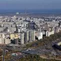 У Києві поступово відновлюють тепло: частину Троєщини вже підключили