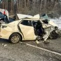 На трасі під Києвом зіткнулися чотири автівки, є жертви. Кадри з місця події