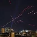 У Києві через нічну атаку пошкоджено багатоповерхівки та заклад освіти