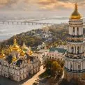 Білизна на тлі бароко: у мережі показали унікальне фото 1967 року, де в дзвіниці Лаври був гуртожиток