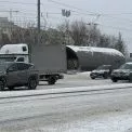 Мер Києва закликав дорожні служби активізувати очищення вулиць під час снігопаду