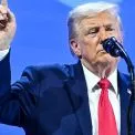 Київ уважно слухає: заява Трампа про «врегулювання конфлікту» в Україні викликала більше запитань, ніж відповідей