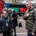 До Києва привезли генератори зі Словаччини: частину передадуть школам