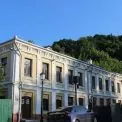 Андріївський узвіз почнуть рятувати з фундаменту: у Києві відреставрують будинок ювеліра Брезгунова