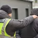Десятки транзакцій за день: у столиці суд розглядатиме справу про крадіжку з картки військового