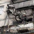 Пожежа у Києві на Лазаревського: захаращена квартира ускладнила гасіння
