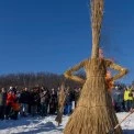 Прощання із зимою у Пирогові: Масниця з обрядами, піснями й великим вогнищем — ФОТО