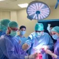 П’ятий візит і складні реконструкції: як французький хірург допомагає дітям в «Охматдиті»