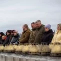 У Мощуні та Гостомелі вшанували полеглих воїнів: родинам передали державні нагороди