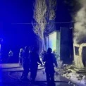 У Святошинському районі Києва рятувальники вночі ліквідували пожежу на території підприємства