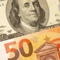 Курс пішов вниз: скільки коштують долар і євро в обмінниках Києва