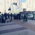 У Києві біля River Mall підліток на електросамокаті збив жінку