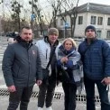 Затягнули всередину та відібрали телефон: біля ТЦК у Києві напали на адвокатку