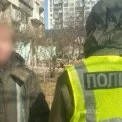 Киянка намагалася «виховати» собаку побиттям: їй загрожує штраф