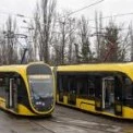 На лівому березі Києва запустили три нові трамваї: вони курсуватимуть на популярному маршруті