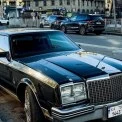 Рідкісний гість на дорогах столиці: у Києві помітили дизельний Buick Riviera
