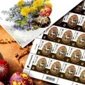 Київ у передвеликодньому настрої: «Укрпошта» показала нові марки з гуцульським кодом