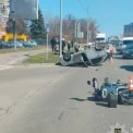 У Києві п’яний водій Chevrolet збив скутериста: юнак із переломами обох ніг