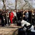 Толока на Оболоні: кияни вивезли 27 кубів сміття з прибережної зони