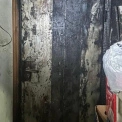 На Оболоні жінка двічі підпалювала двері знайомих: їй загрожує 10 років
