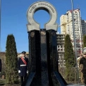 У Дарниці відкрили скульптуру "Омега Незламних": пам’ять про героїзм спецпризначенців