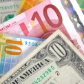Курс валют у Києві зріс: де вигідніше обміняти долари та євро