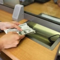 Курс валют у Києві: де вигідніше обміняти долар і євро