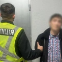 Попросив закурити й напав: на проспекті Науки пограбували киянина