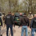 Гуманітарні авто замість допомоги продавали онлайн: на Київщині розкрили схему