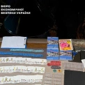 У центрі Києва викрили підпільне казино та фейковий криптокол-центр