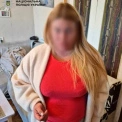 На Святошині жінка відкрила стрілянину після конфлікту у дворі: чоловік отримав поранення