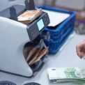 Курс валют у Києві 22 травня: де найвигідніше купити та обміняти долари й євро