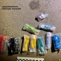 У Києві затримали наркокур’єра з майже 2 кг PVP та МДМА — справу розслідує прокуратура