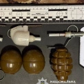На Київщині чоловіка затримали за зберігання гранат і набоїв у власному будинку