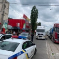У Києві вантажівка на смерть збила 82-річну жінку: деталі ДТП