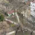 У Києві урізали межі Літературного скверу: частину зеленої зони передали під забудову