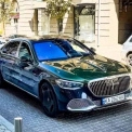 У Києві помітили Maybach за $350 тисяч: кому належить рідкісне авто і що відомо про власника