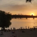 У Києві вода в Дніпрі сягнула +20°C: коли річка стала придатною для купання