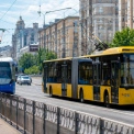 Через ярмарки у Києві змінять маршрути автобусів і тролейбуса на вихідних