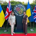 Учителька з Київщини відвідала прийом до дня народження короля Чарльза III в резиденції посла Британії