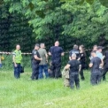 У Сирецькому парку Києва виявили тіло людини: на місці працюють слідчі та криміналісти